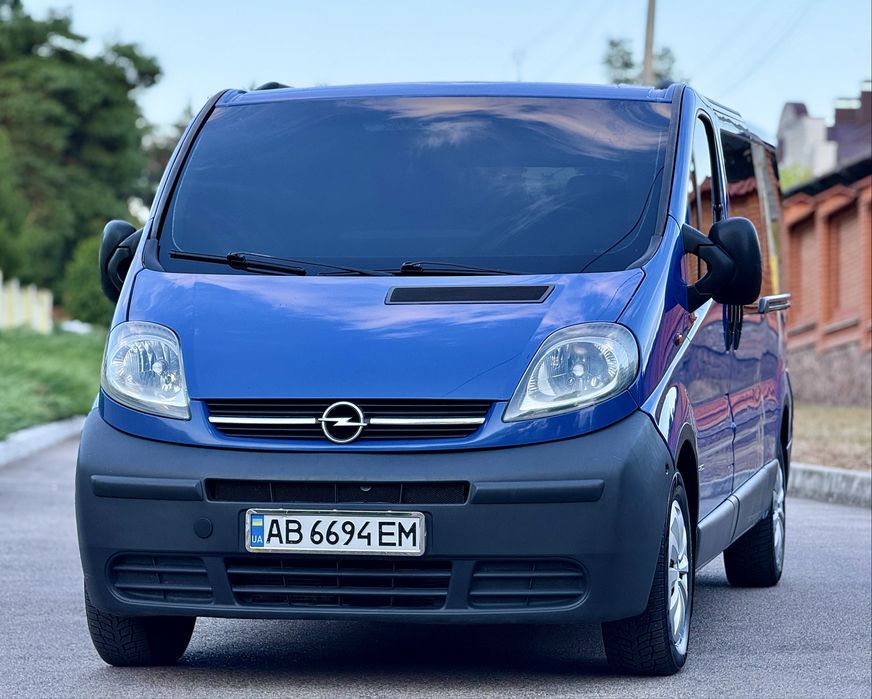 Opel Vivaro 2.5 Пасажир 8 Місць! Стан ІДЕАЛ ДОВГА НА Двоє бокових Дверей! Максимальна Комплектація!!!