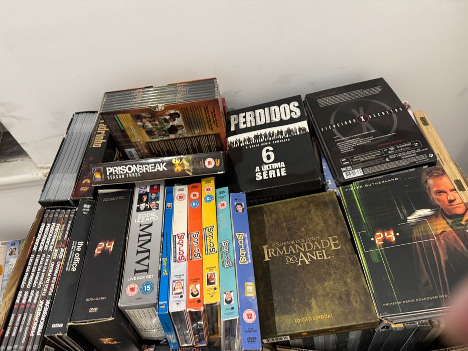 DVD’s de filmes e séries originais