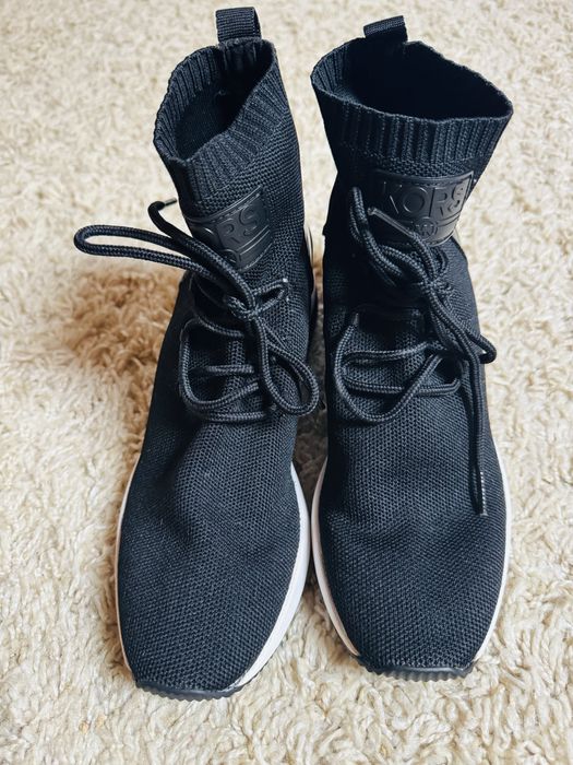 Michael Kors nowe botki na koturnie