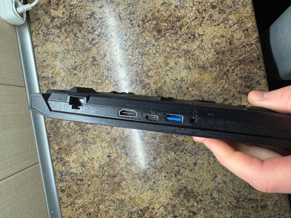 Ігровий ноутбук Msi Katana