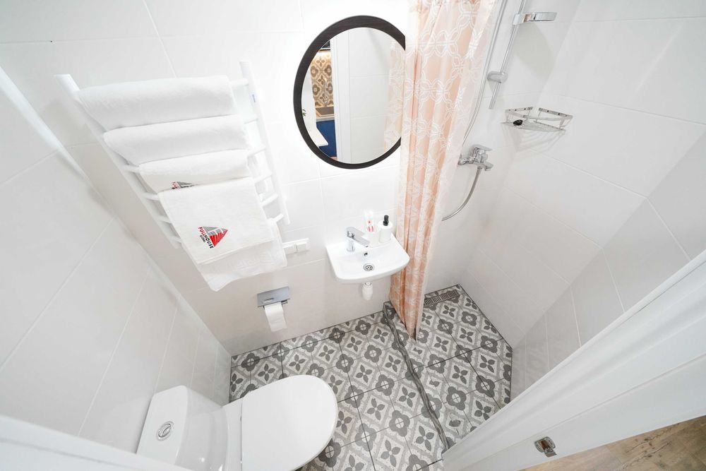 #35B3 1к Печерск,метро Дружби народів, вул. Джона Маккейна,Київ-7-555.biz.ua