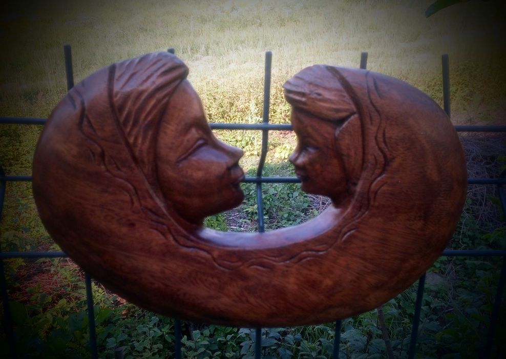 Płaskorzeźba w drewnie