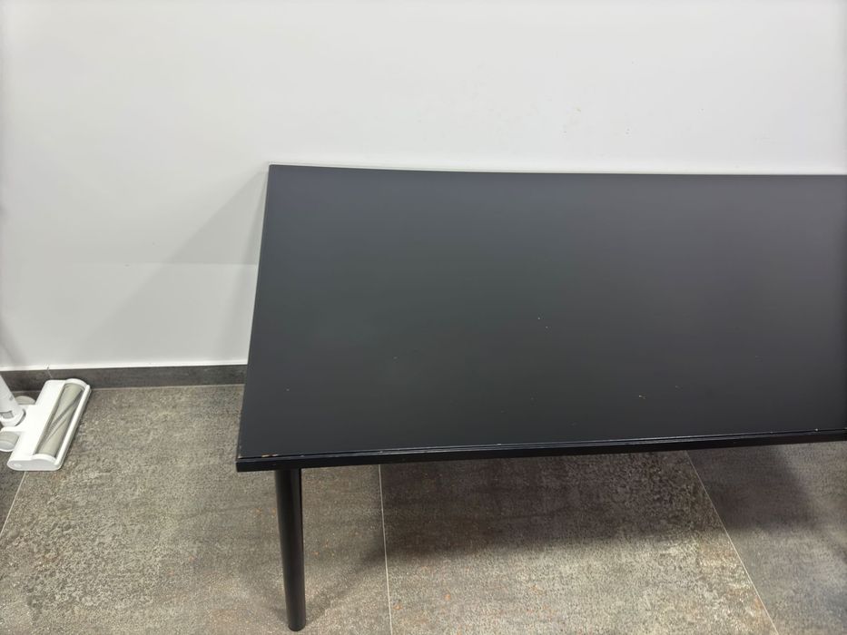 Vendo mesa de cozinha 150x75x70 e mais 3 cadeiras
