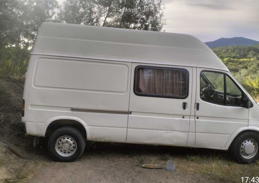 Ford Transit 2.5 modelo maior de todos