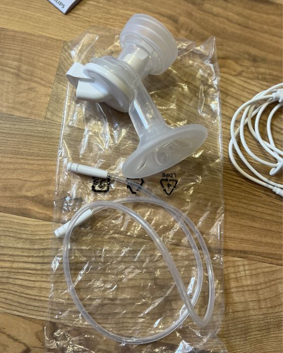 Електричний молоковідсмоктувач Philips AVENT (без пляшки)