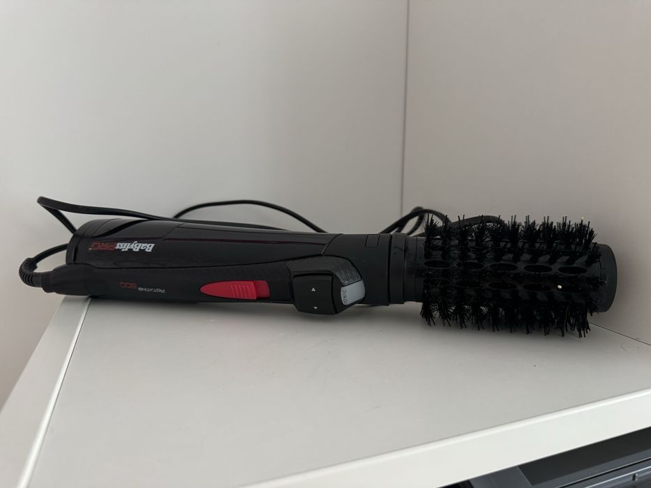 Продам б/в фен з щіткою Babyliss Pro rotating 800