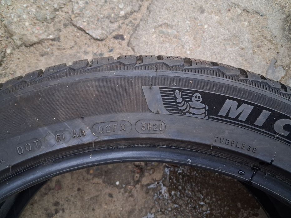 Opona 1szt Michelin Pilot Alpin 5 SUV  255/45R20