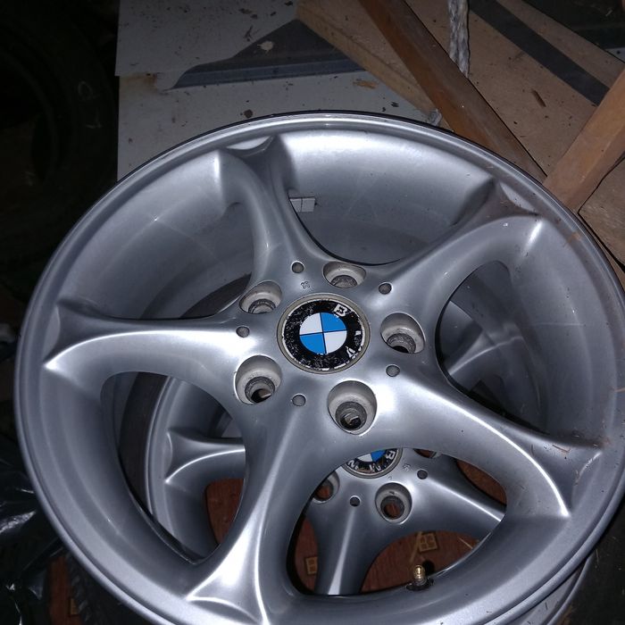 Sprzedam alusy komplet 4 sztuk 16