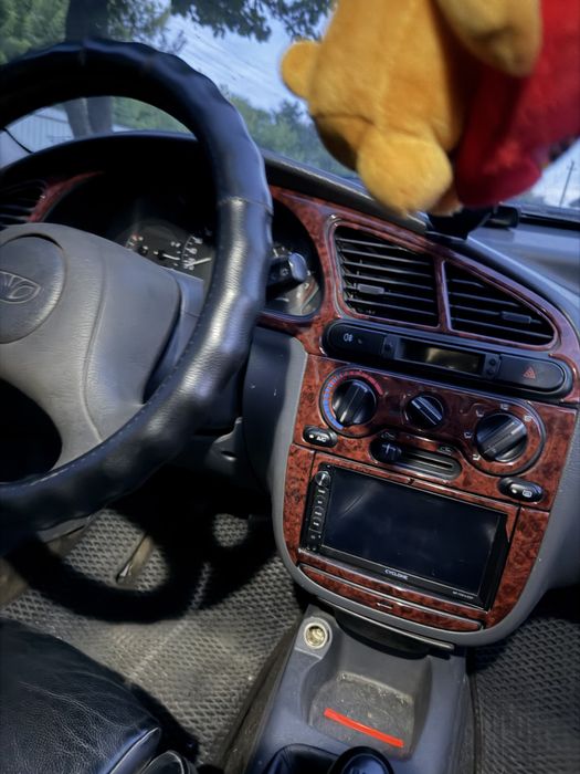Продам део ланос поляк є маленькі нюанси ну це по тф салон кожаний із бмв х5 передні сідушки і заді  є ТОРГ