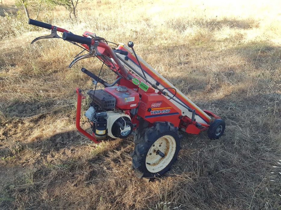 Máquina de apanhar feijão / Colhedora de feijão Yanmar YBR450 Japonesa