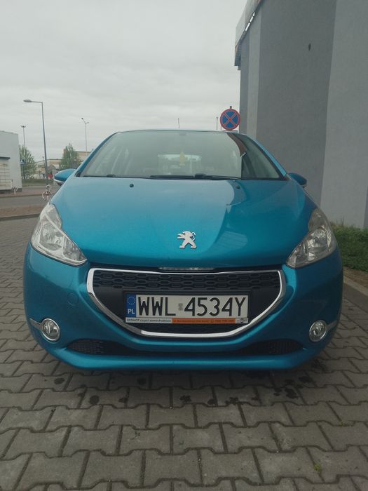 Peugeot 208