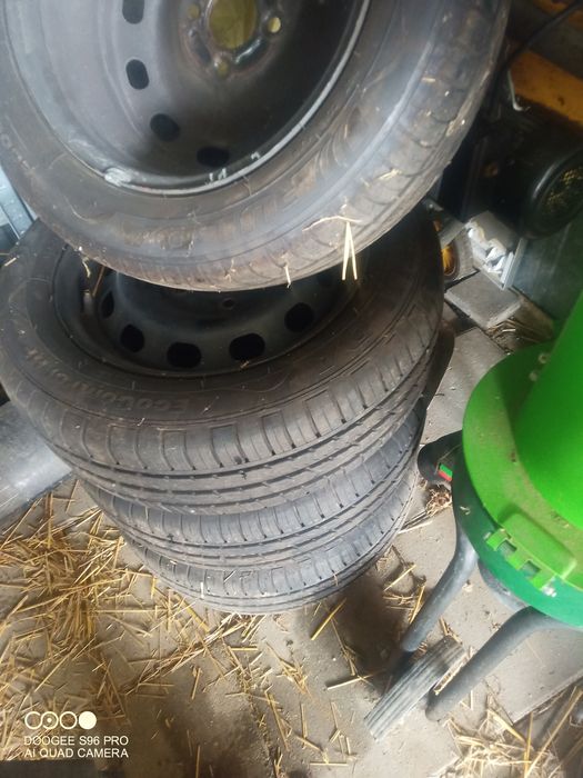 Felgi z oponami Ford B max