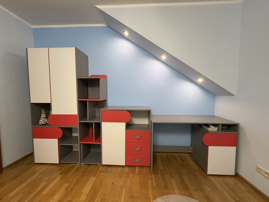 Meble dziecięce / młodzieżowe