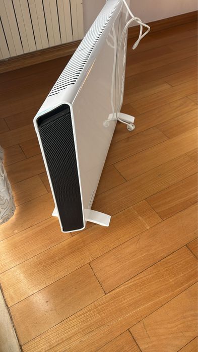 Aquecedor Convector DELONGHI Slim Style