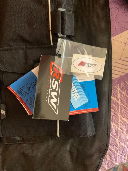 Blusão RSW Novo XL Senhora mas veste M/L, motoqueiro com proteção