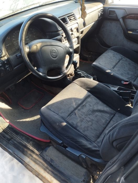 Opel Vectra 2.0 Опель вектра а 2.0газ бенз по тп