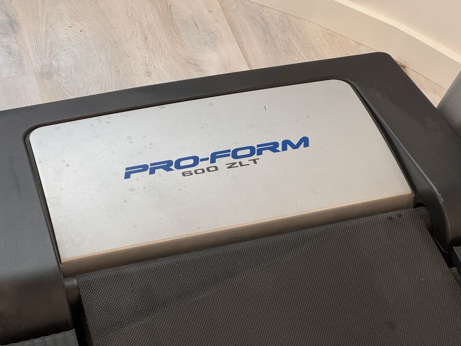 Passadeira Pro Form 600 ZLT