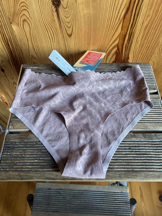 Sprzedam nowe majtki firmy Sloggi. rozmiar XS EU 4 80 cm
