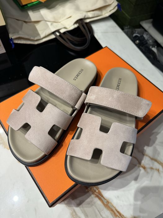 Klapki hermes chypre suede
