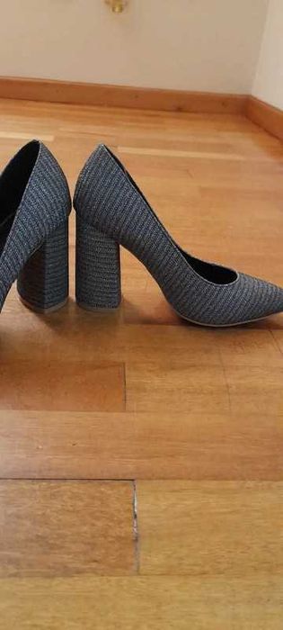 Sapato Tacão Prateado