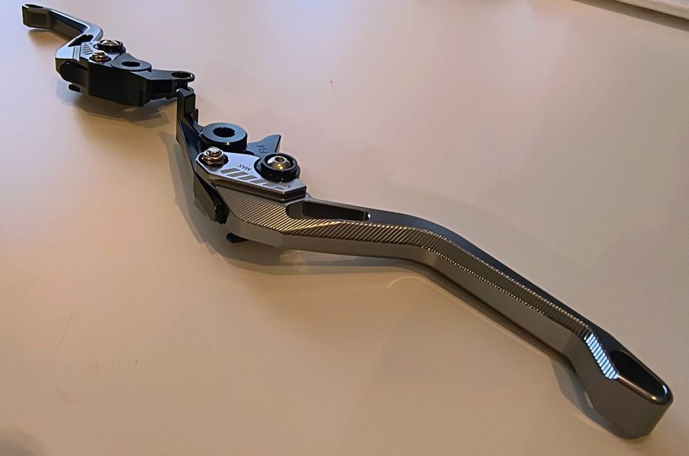 Krótkie klamki 5D SUZUKI GSF 650 2007r