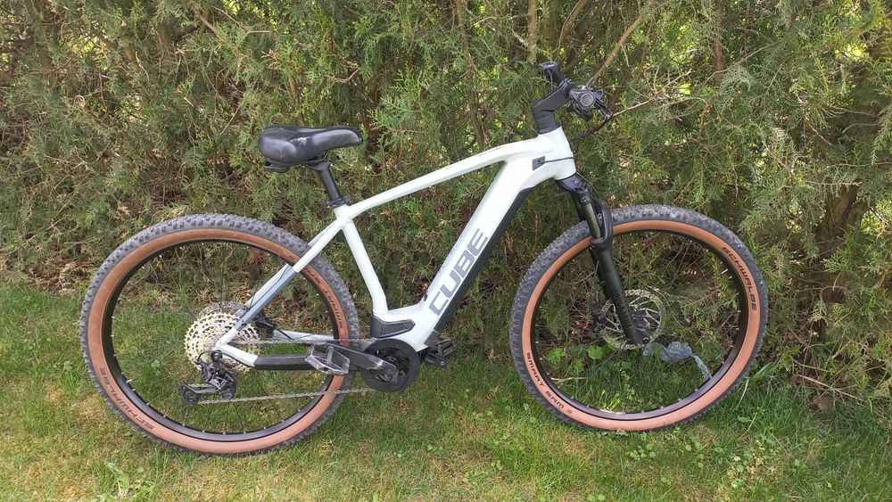 Cube reaction race hybryd xl