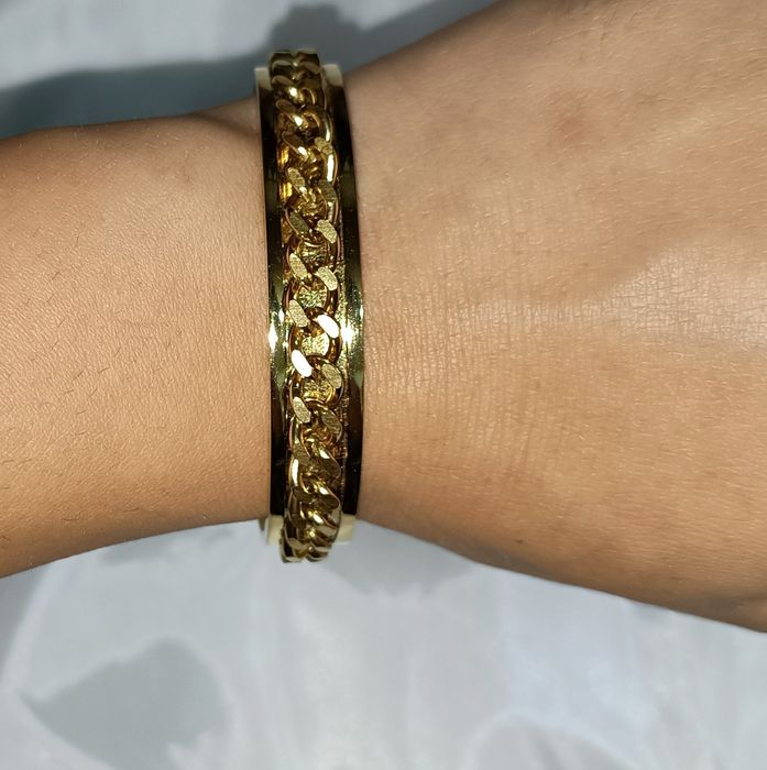 Pulseira dourada