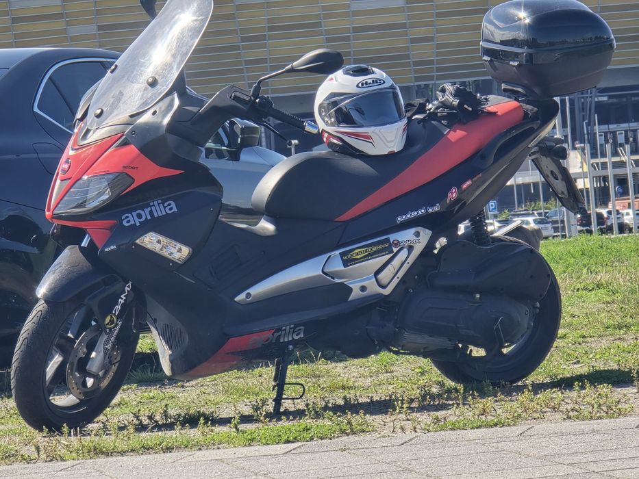 Witam sprzedam skuter Aprilia sr max 125