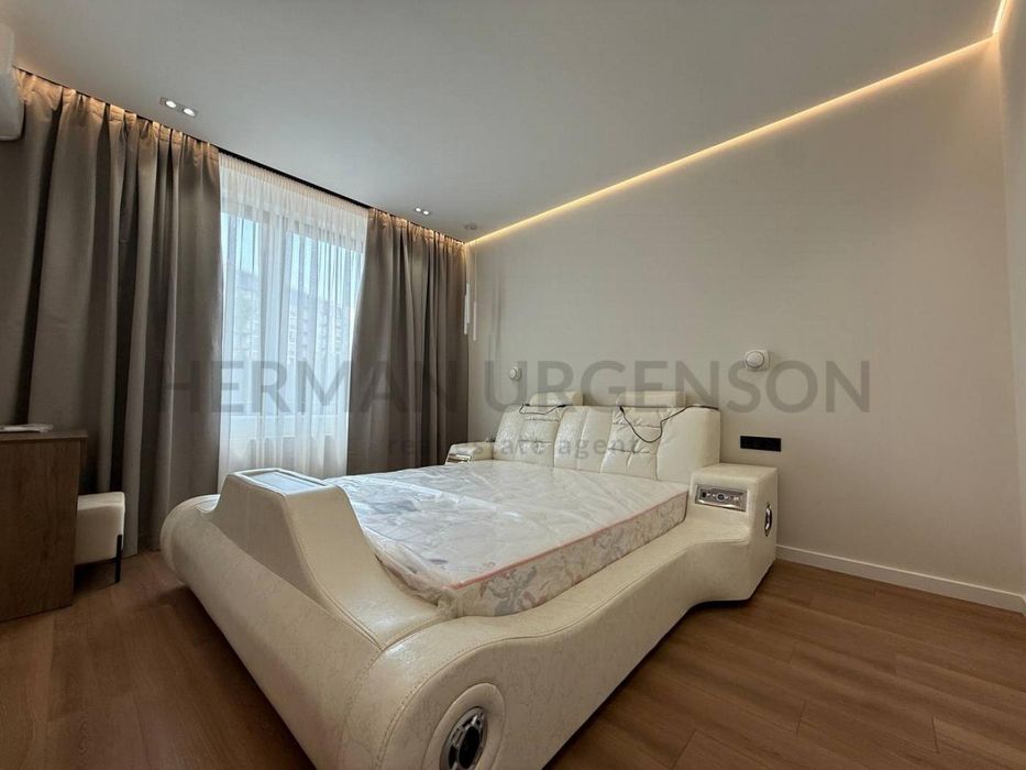 Продаж 2к квартири 74 м.кв / ЖК Residents Park