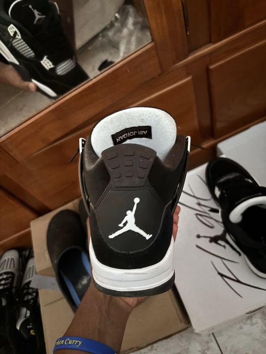 Jordan 4 thunder white