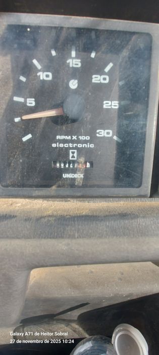 Retroescavadora FAI 905