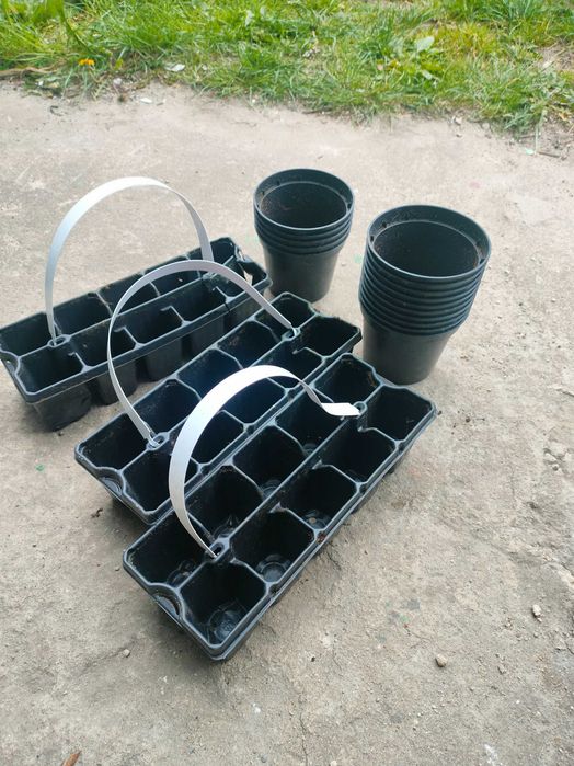 Doniczki plastikowe dużo sztuk różne rozmiary