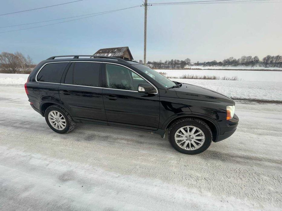 Автомобіль Volvo XC 90