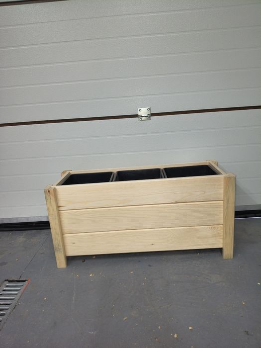 Doniczka donica drewniana na kwiaty skrzynka ogrodowa