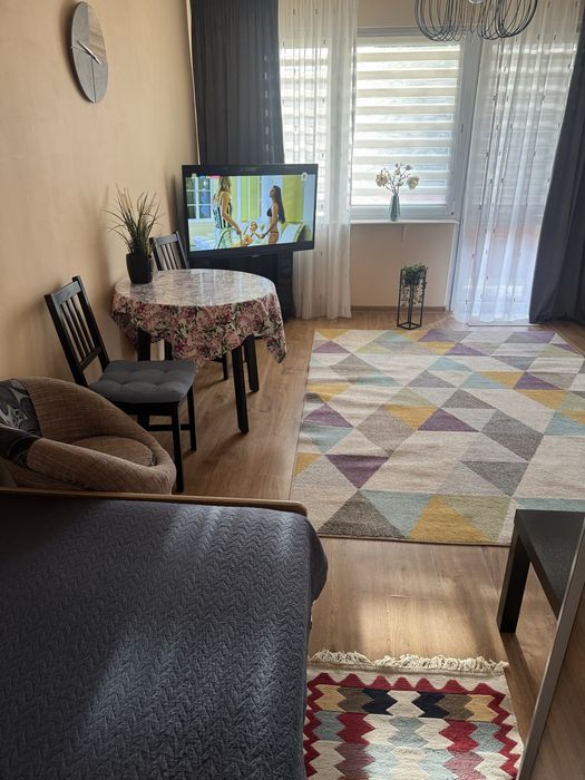 Kawalerka, Apartament, Studio Ostrowiec Św. Oś. Pułanki, Balkon, 1 Pietro, Garaż
