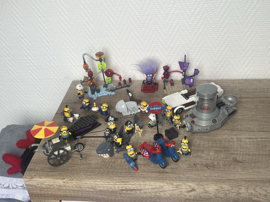 10 zestawów-Lego Mega Bloks Minionki.( Tanio )