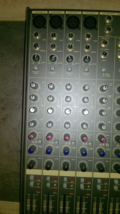 Samson MDR1248 микшерный пульт 12 каналов +  DSP процессор эффектов