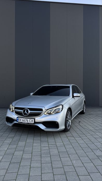Mercedes-Benz E250 4 Matic