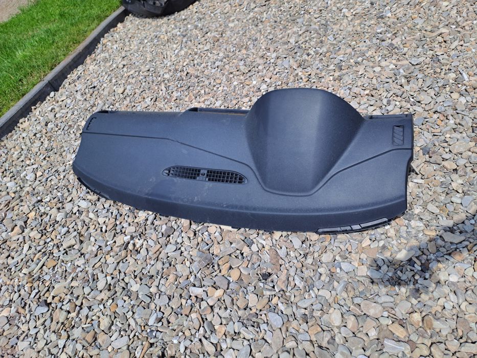 Торпеда.Консоль  Шкода Октавія Тур, Суперб 1,  Суперб 2.  Стан ідеал.