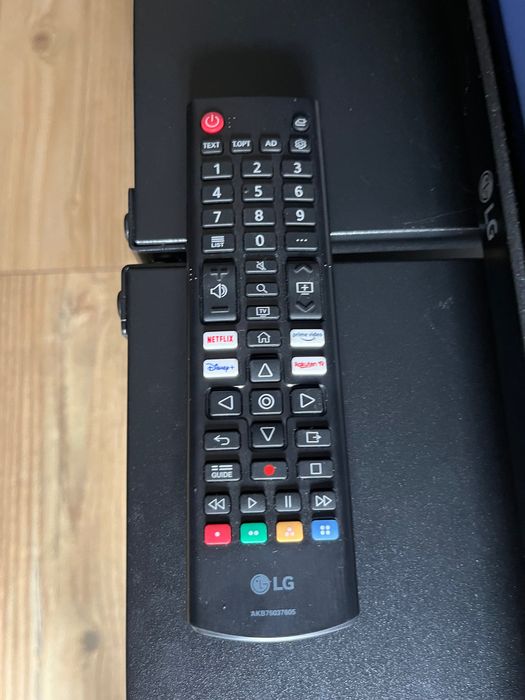 Smart TV LG 32" Full-HD Como nova