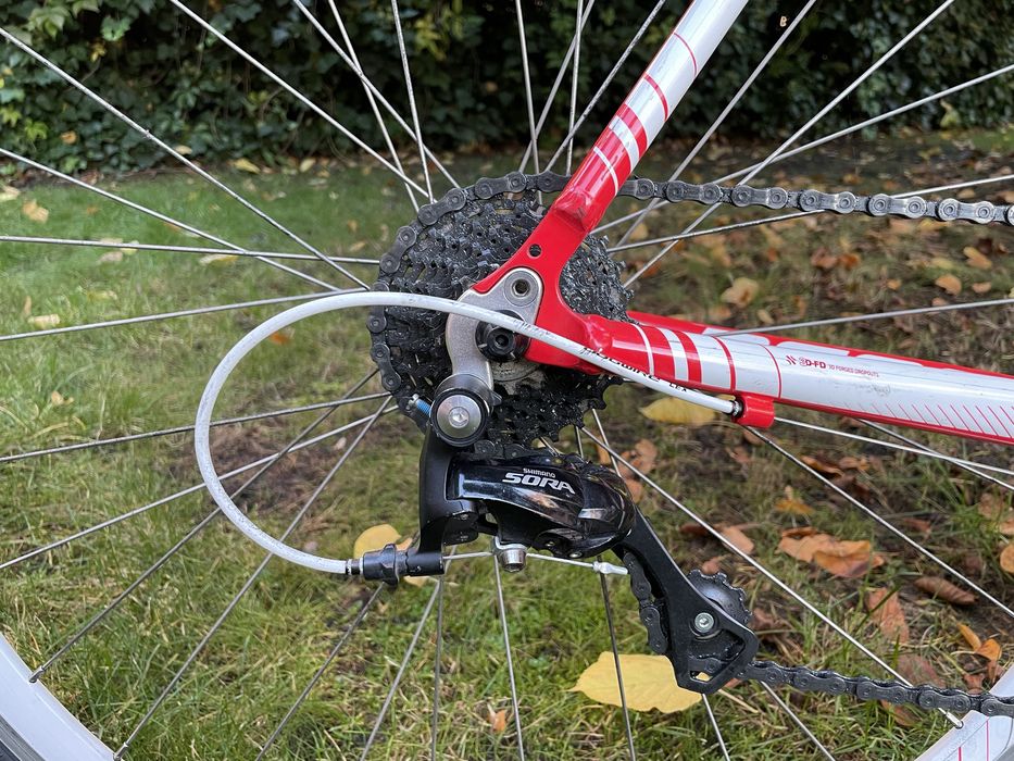 Rower szosowy dema leony 5.0 plus GRATIS!