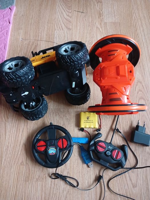 Іграшки на дистанційному керуванні. Машинки на пульті.
