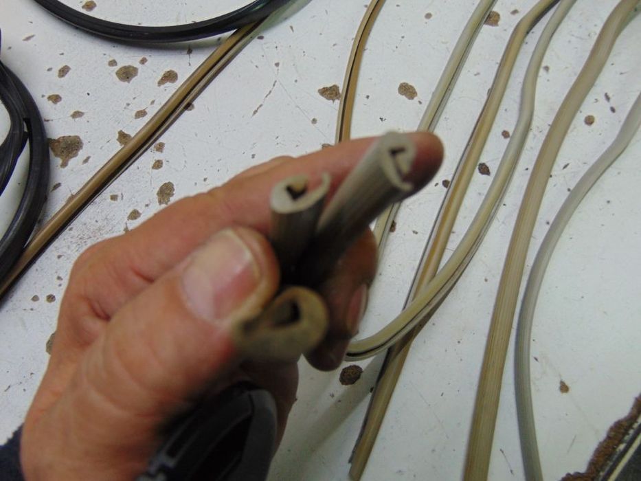 Citroen DS boca de sapo borrachas frisos pretos