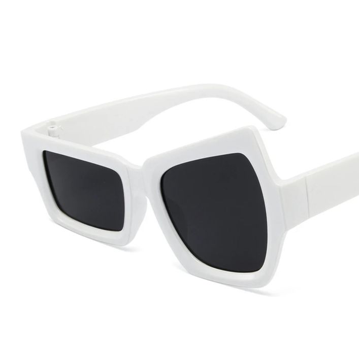 Незвичні модні окуляри