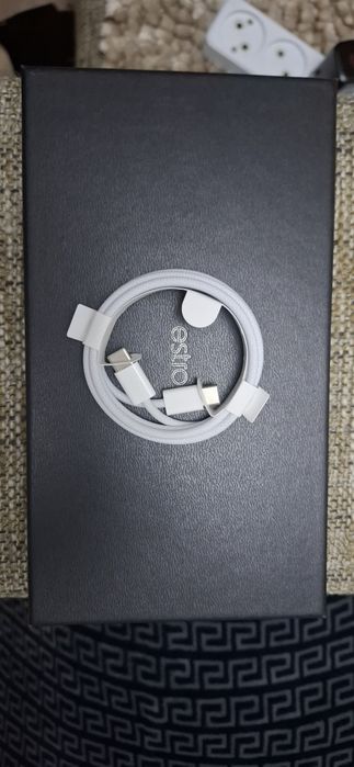 Продам навушники Apple оригінал с упаковки осталося