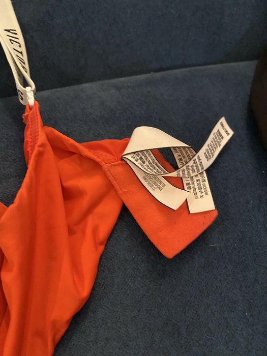 Biustonosz top secret 80 D