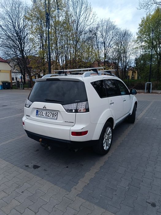 Mitsubishi Outlander Biała Perła