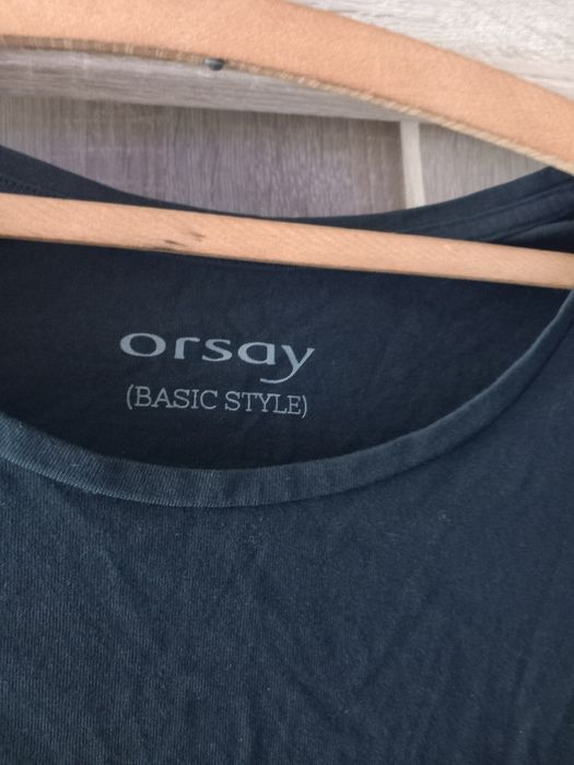 Czarny t-shirt damski