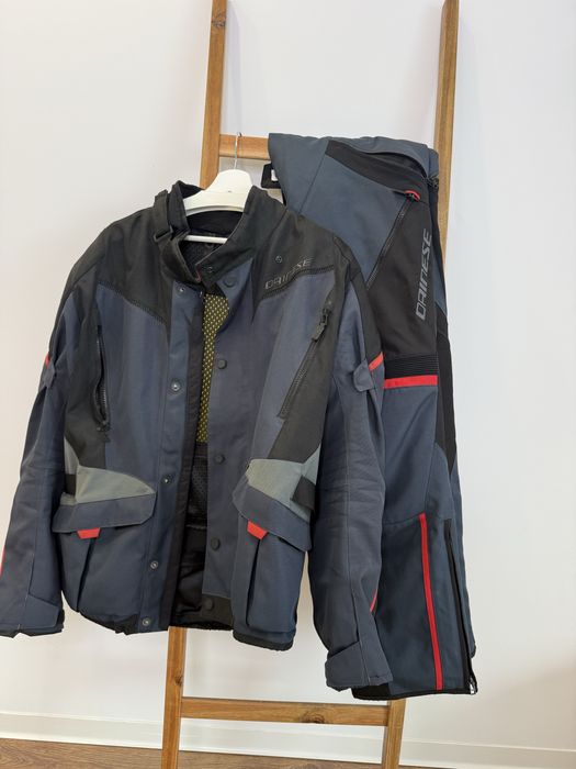 Conjunto Mota dainese tempest 3 d-dry