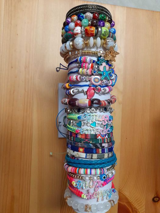 Pulseiras de senhora novas